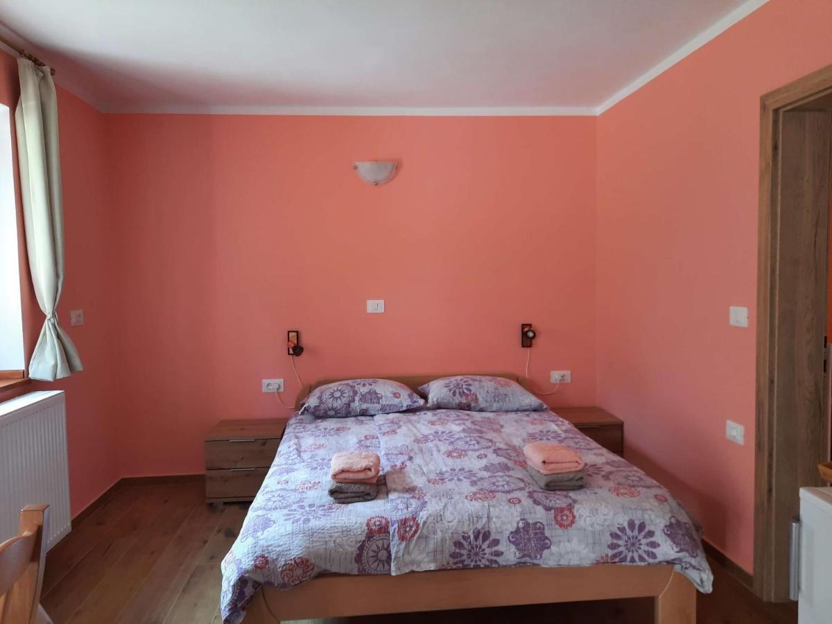 Apartment Pretner, Lepena Soca Ngoại thất bức ảnh
